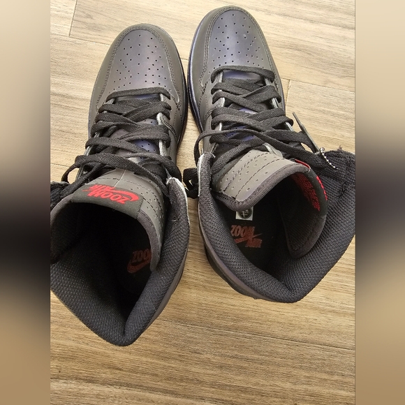 Size 10 Jordan 1 Retro High Zoom Fearless - Picture 10 of 10